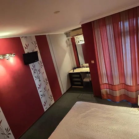 Excelsior Family Guest house