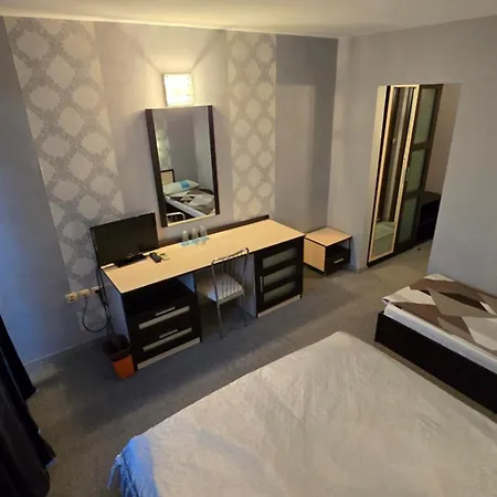Excelsior Guest House Pensjonat 3*