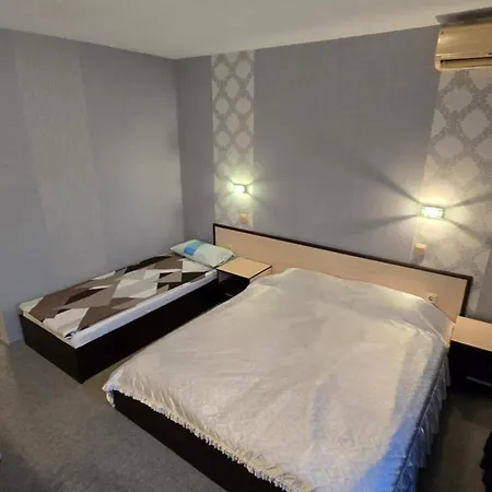 Excelsior Family בית הארחה רבדה