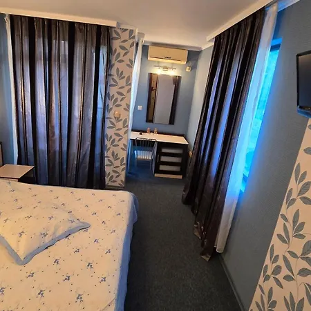 Excelsior Guest House 3* Rawda
